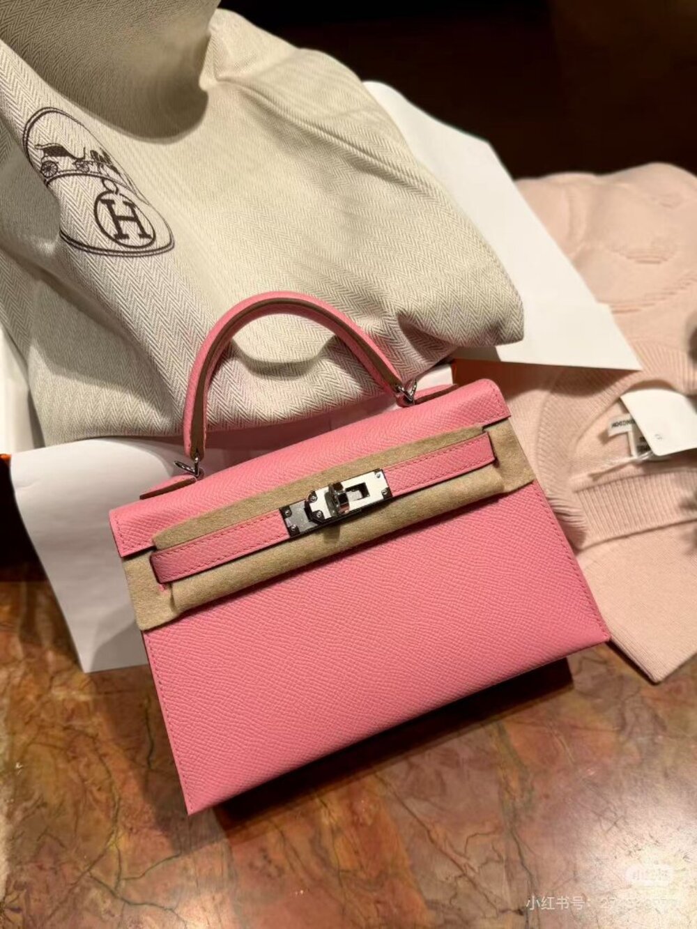 Classic Hermes Bag: A Stylish and Versatile Choice for Elegance